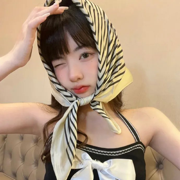 公园里的女孩
